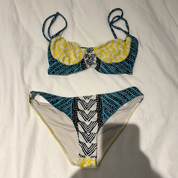 Mara Hoffman bikini - Picture 2 of 7